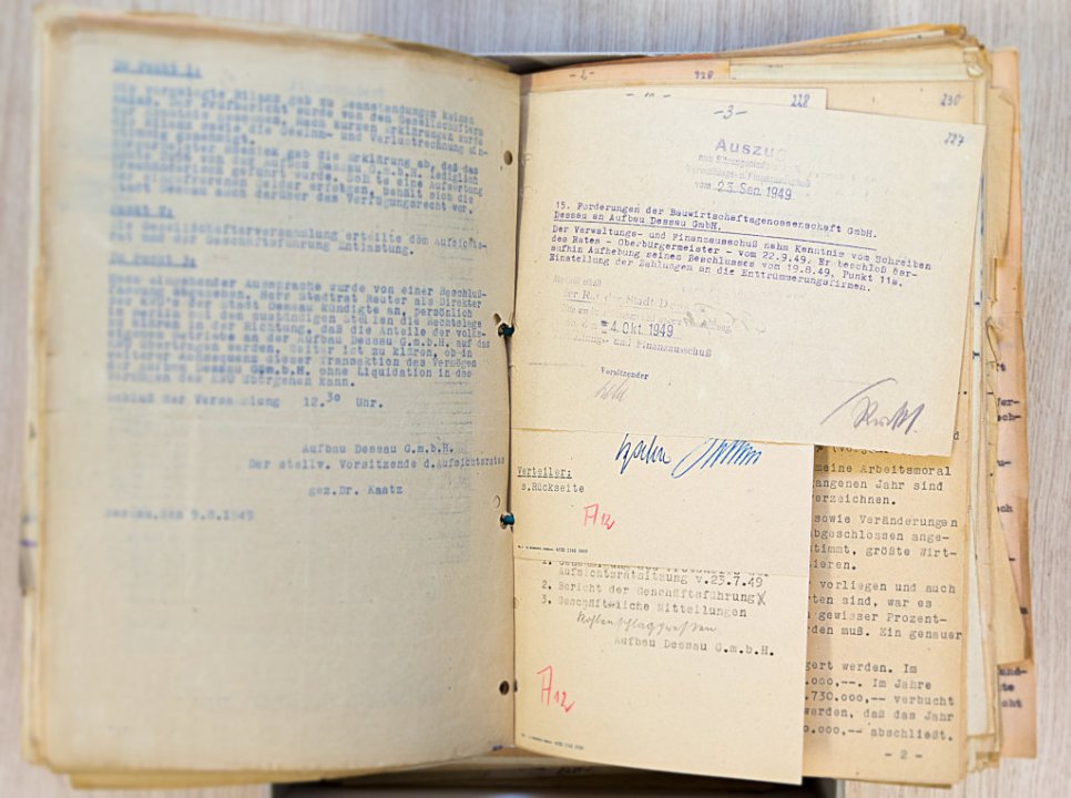 An example of deacidified files